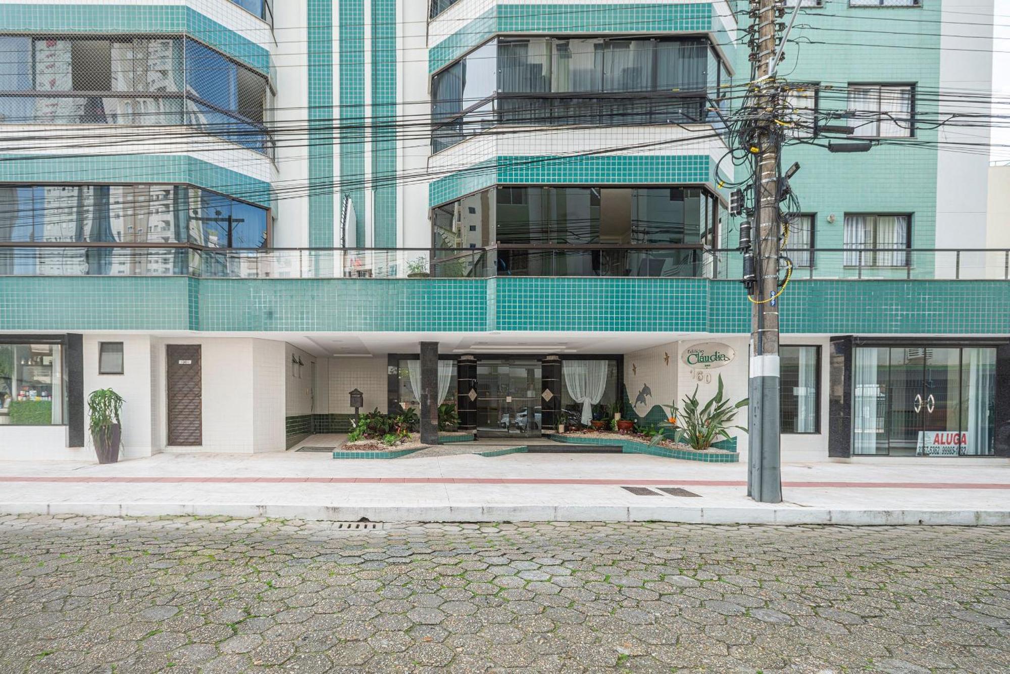 Clda021 - Amplo Apto Todo Climatizado No Centro 3q Balneario Camboriu