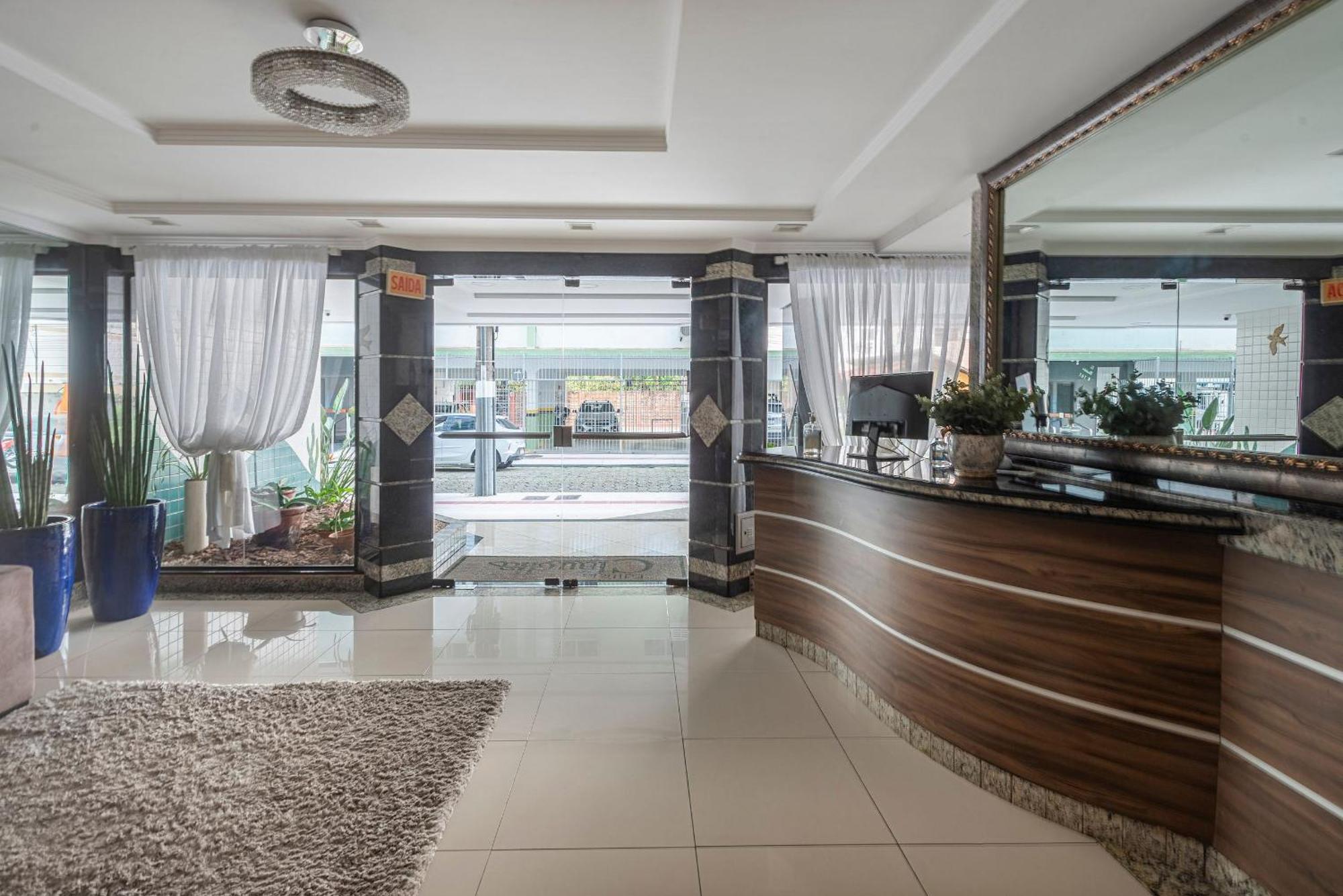 Apartamento Clda021 - Amplo Apto Todo Climatizado No Centro 3q *